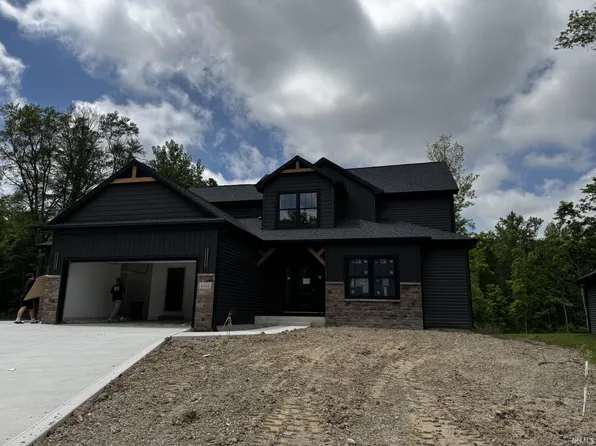 4866 Falcon Pkwy, New Haven, IN 46774