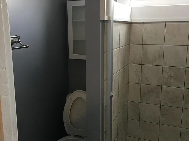 638 Monmouth St #3 — Photo 8