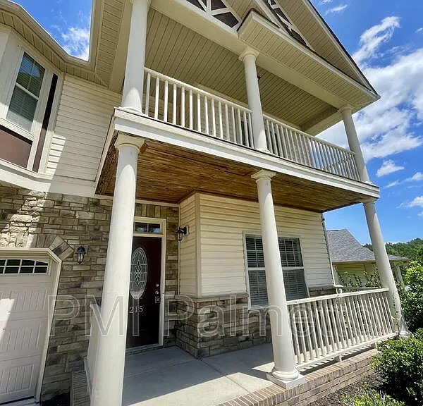 215 Emanuel Creek Dr — Photo 3