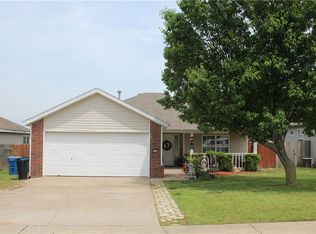 2310 SW Morris St, Bentonville, AR 72712