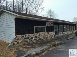 329 W Blue Ridge St, Stuart, VA 24171