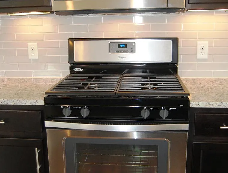 Stainless Steel Gas Stove, Microwave
