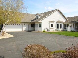 182 Cardinal Ln, Clearwater, MN 55320