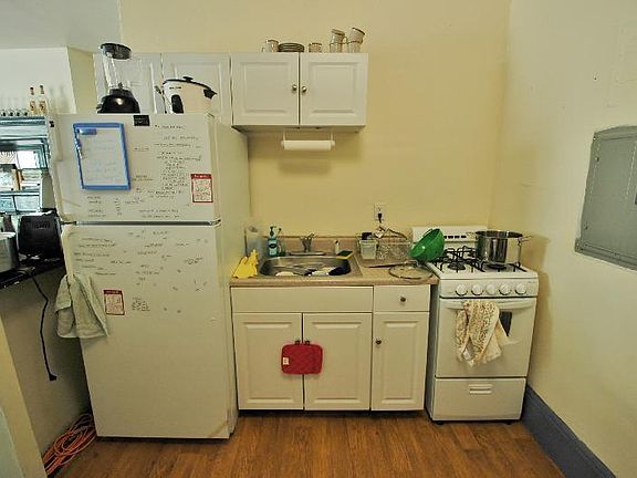 3rd image of 116 Hemenway St #33WW