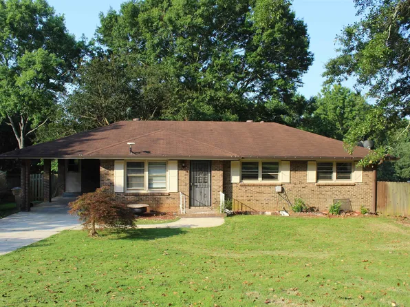 3093 Cabriolet Trl, Rex, GA 30273