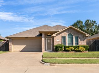5509 Tiara Ct, Arlington, TX 76017