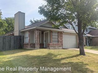 4817 Woodstock Dr, Fort Worth, TX 76137
