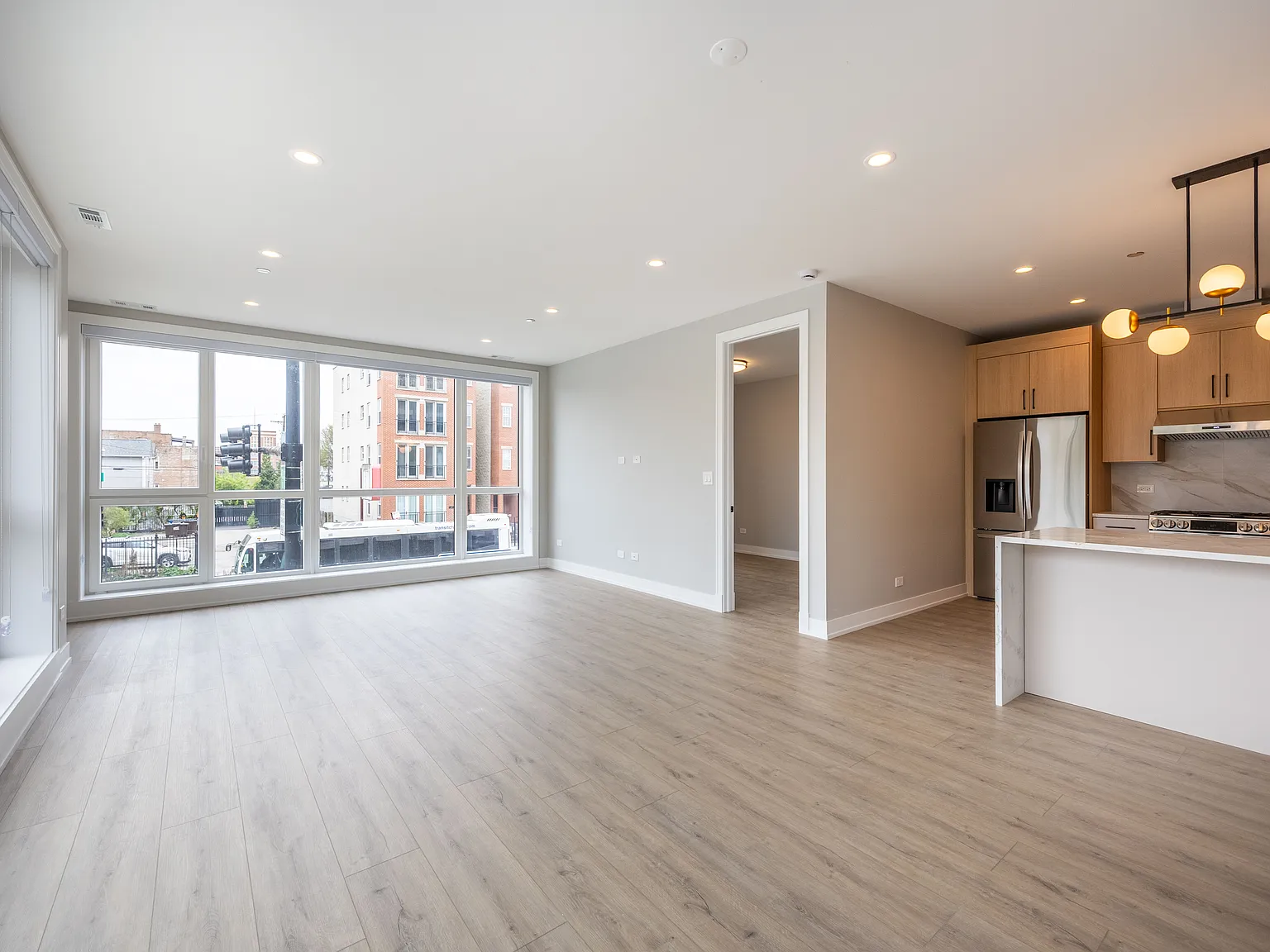 2 bed, 1200 sqft, $2,850 — Photo 3