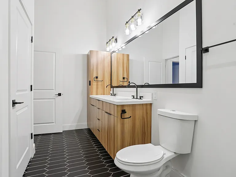 1523 S 10th St #117 — Photo 13