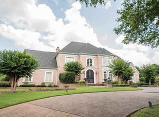 2532 Ingleside Farm W, Memphis, TN 38139