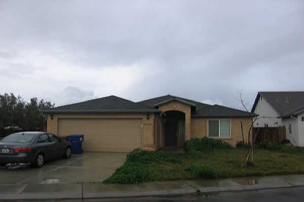 1st image of 6044 N Lea Ct