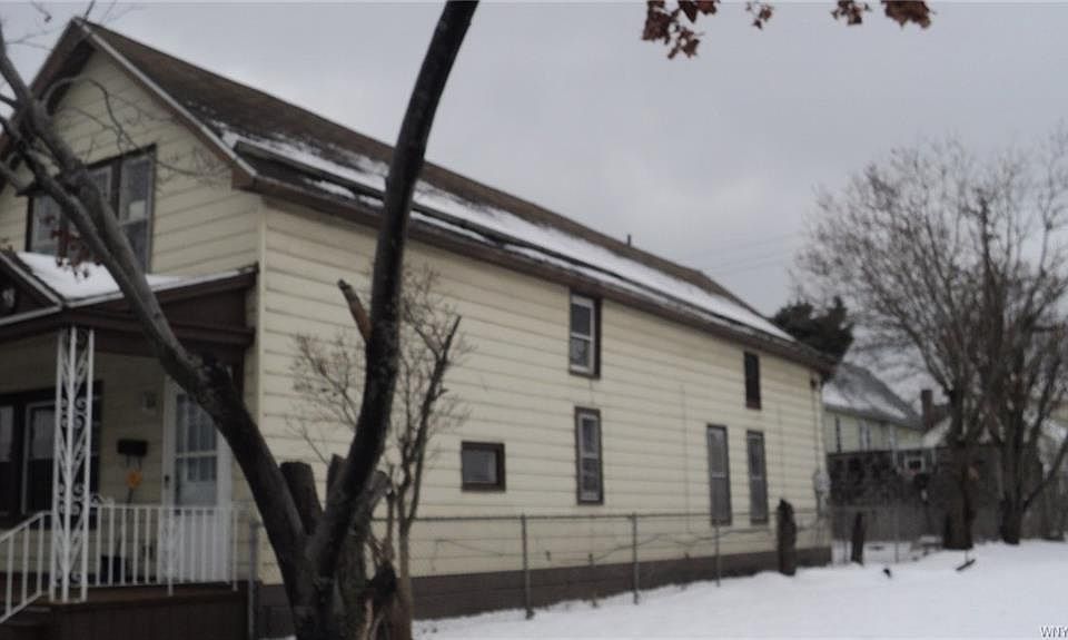 2nd image of 102 10th St