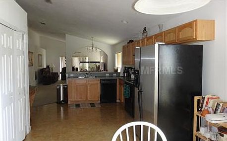 5th image of 4608 Woodford Dr