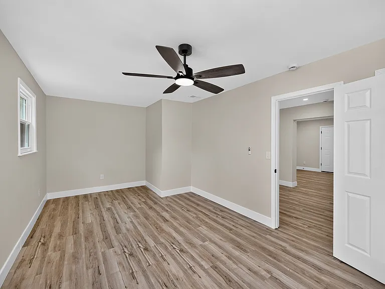 861 W Galbraith Rd — Photo 19