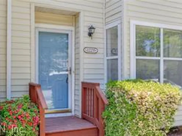 1225 Palmerton Dr, Newport News, VA 23602