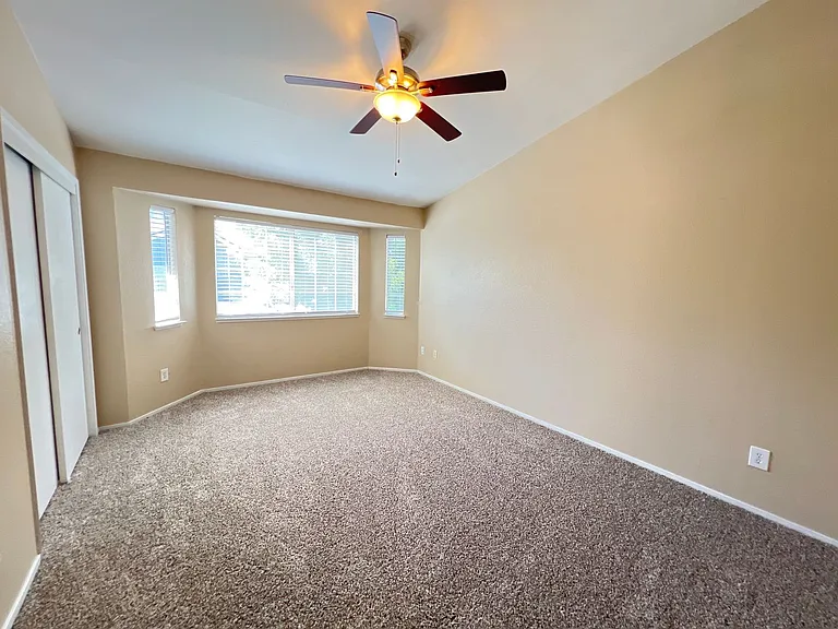 2600 Brookside Dr #20 — Photo 10