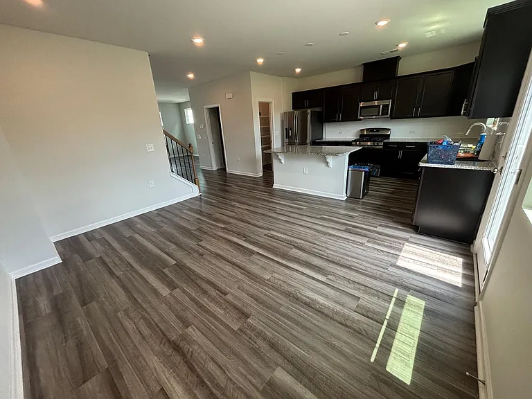 1045 Shoreside Dr — Photo 16