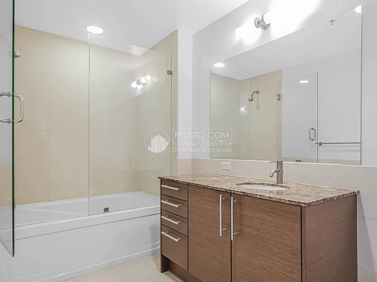 338 Spear St #11E — Photo 11