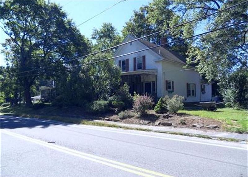 137 Elm St, Blackstone, MA 01504 Zillow
