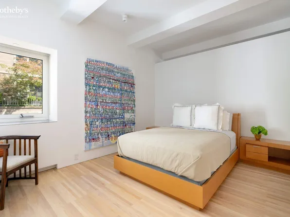 227 West 17th Street image 16 of 23