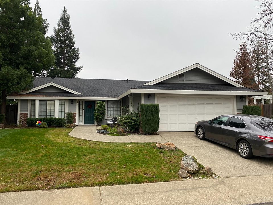 1st image of 627 Manzanita Ave