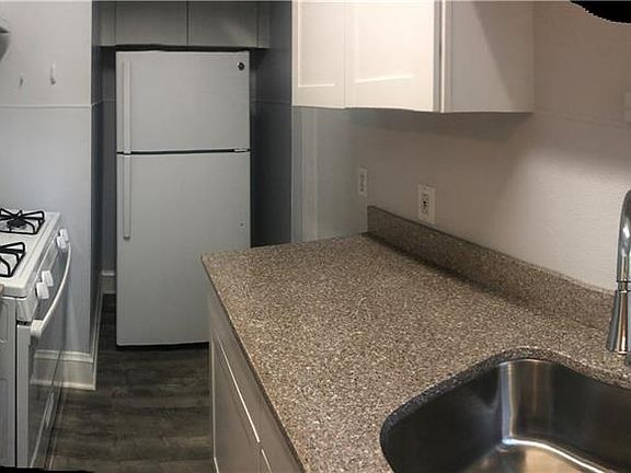 4th image of 634 Connecticut Ave APT 3