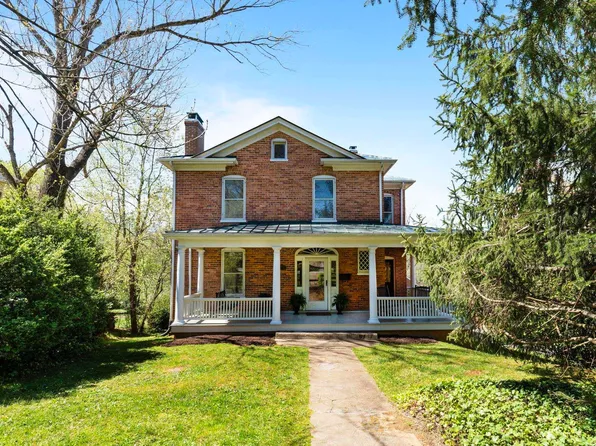 855 Locust Ave, Charlottesville, VA 22902