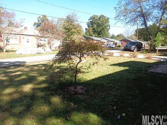 5th image of 203 Hickman Ave