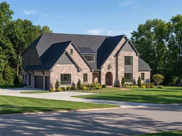1 Scottsdale Manor Hl, Town And Country, MO 63131