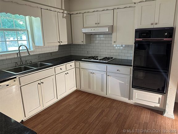 5th image of 307 S Buchanan Ave