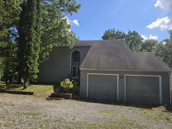 4489 Preston Forest Dr, Blacksburg, VA 24060