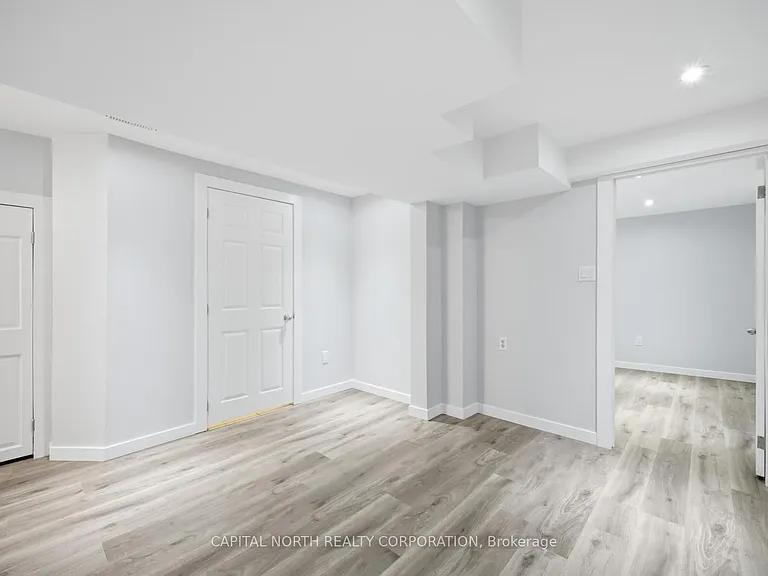 63 Elizabeth St — Photo 31