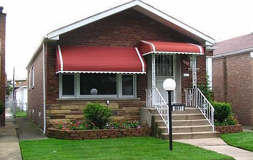 1st image of 8837 S Oglesby Ave
