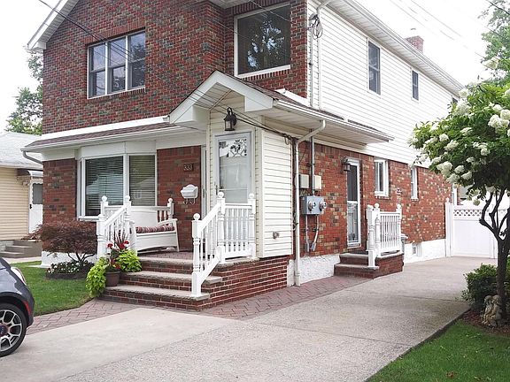 2nd image of 333 Tysens Ln