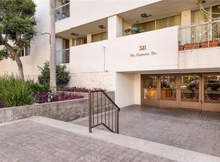 321 N Oakhurst Dr APT 404, Beverly Hills, CA 90210