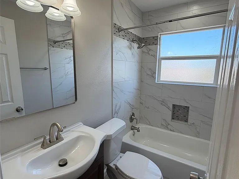 3113 Arbor St #4 — Photo 6