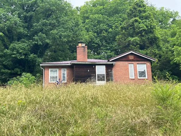 1509 Wildcat Rd, Big Stone Gap, VA 24219
