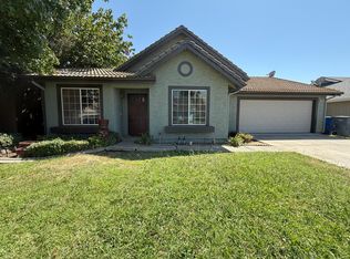 2115 E Minarets Ave, Fresno, CA 93720