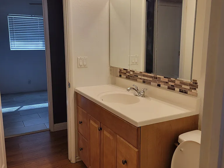 10804 Kiavan Rd — Photo 12