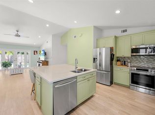 13961 Oaklawn Pl, Davie, FL 33325