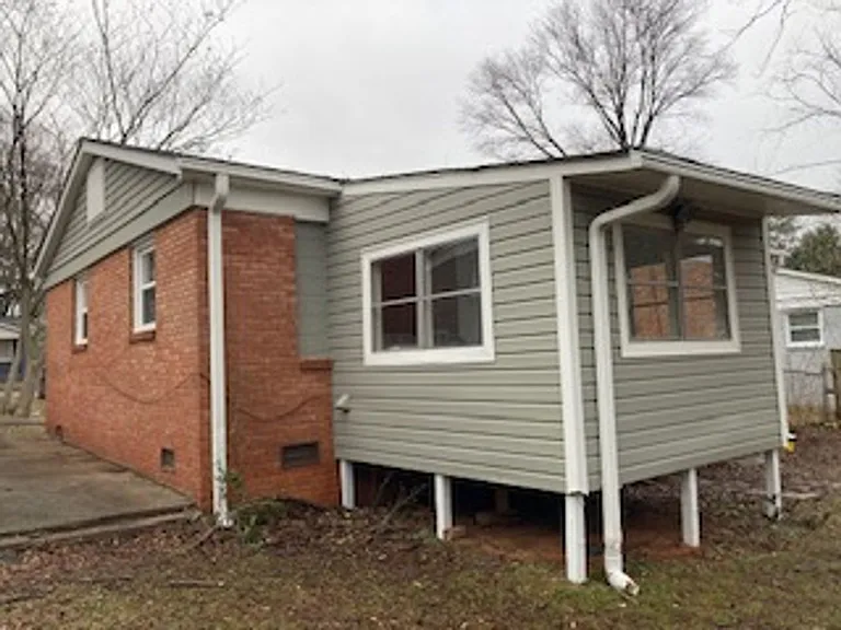 509 Sinclair St — Photo 15