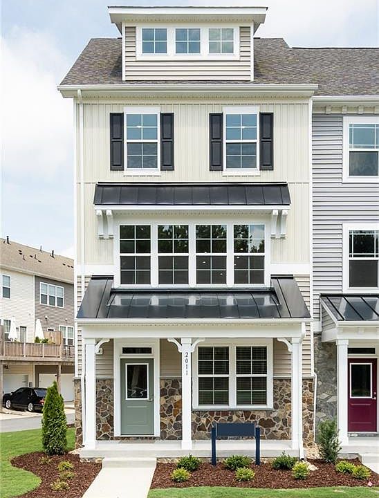 1st image of 2011 Stanford Ln