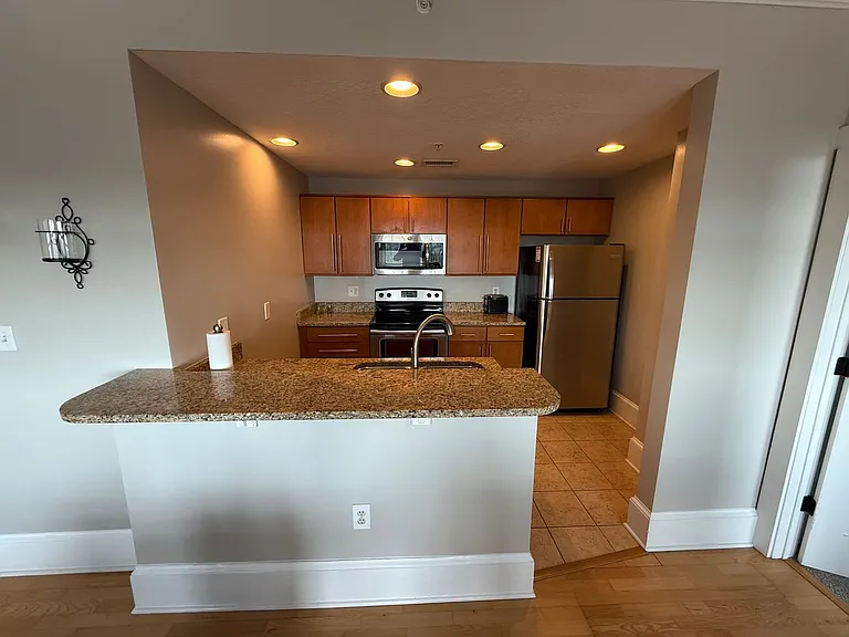 Calhoun Lofts & Thunderbird Flats — Photo 38