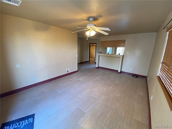 5th image of 645 Mead Ln