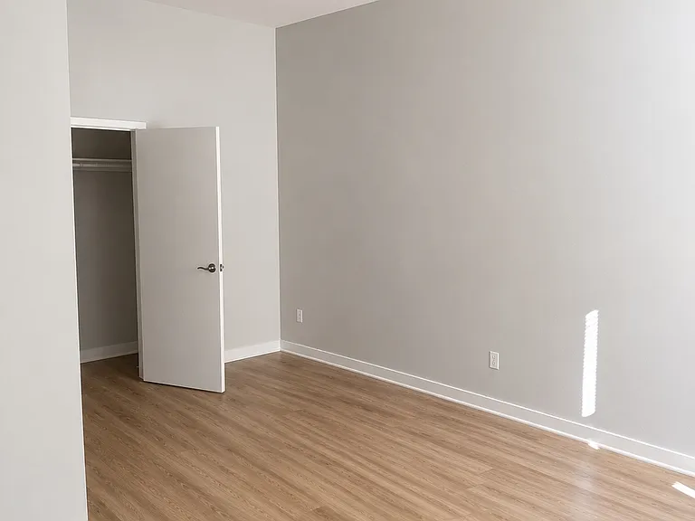 188 21st Ave #1 — Photo 8