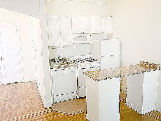 1st image of 239 E 39th St APT 4R