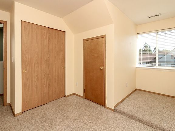 5th image of 103 99th Street Ct E