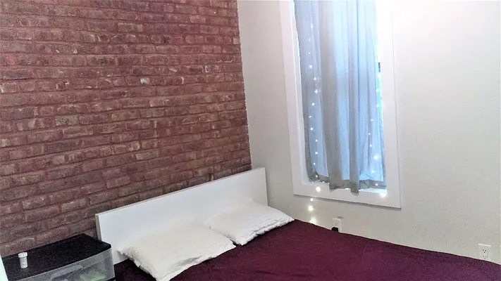 Rented by The Hamilton Group | media 16