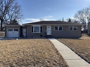 270 Kierstead Ln, Oregon, WI 53575