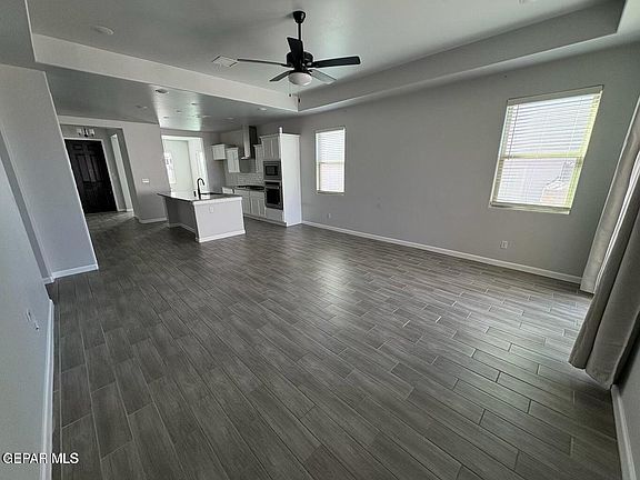 4th image of 12853 Clevedon St